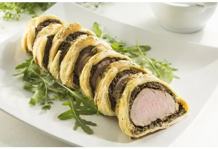 Polędwiczka wieprzowa w cieście francuskim, 500 g