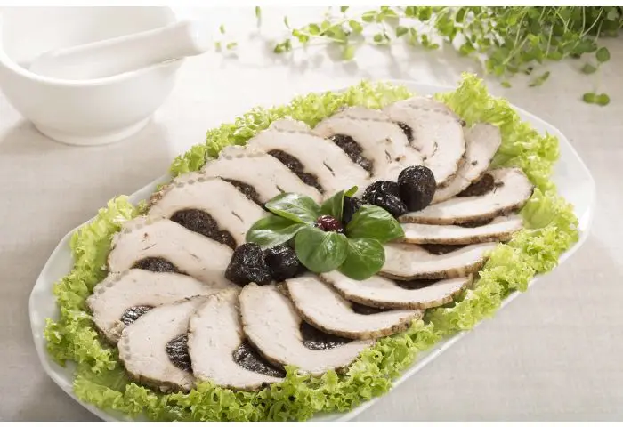 Schab pieczony ze śliwką 1 kg