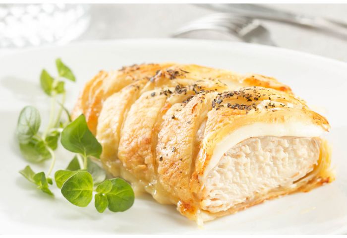 Filety z z kurczaka z mozzarellą zapiekane w cieście francuskim, 5 porcji (750 g)