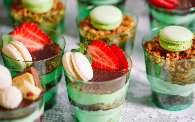 Czym są monoporcje i jak różnią się od tradycyjnych deserów?