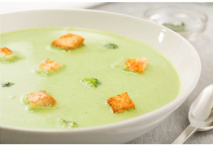 Zupa krem z brokułów, 10 porcji (3 litry)